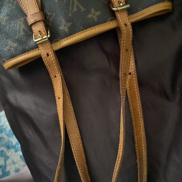 Louis Vuitton monogram petite bucket bag Authentic - Picture 4 of 8